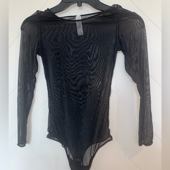 Spanx Sheer Mesh thong long sleeve Bodysuit medium in very black - Picture 6 of 9